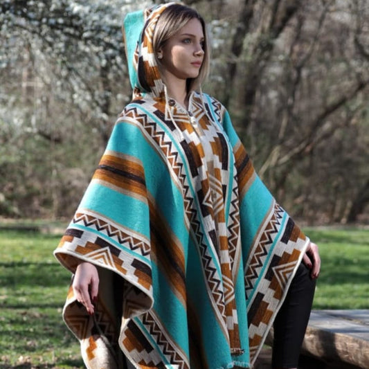 Hooded Andean Poncho with Geometric Tribal Motifs – UNKUS Tejidos